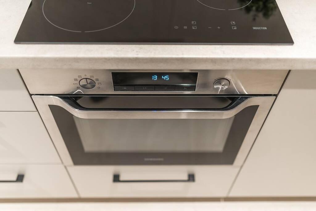 Rondo Onz P&O Serviced Apartments وارسو المظهر الخارجي الصورة