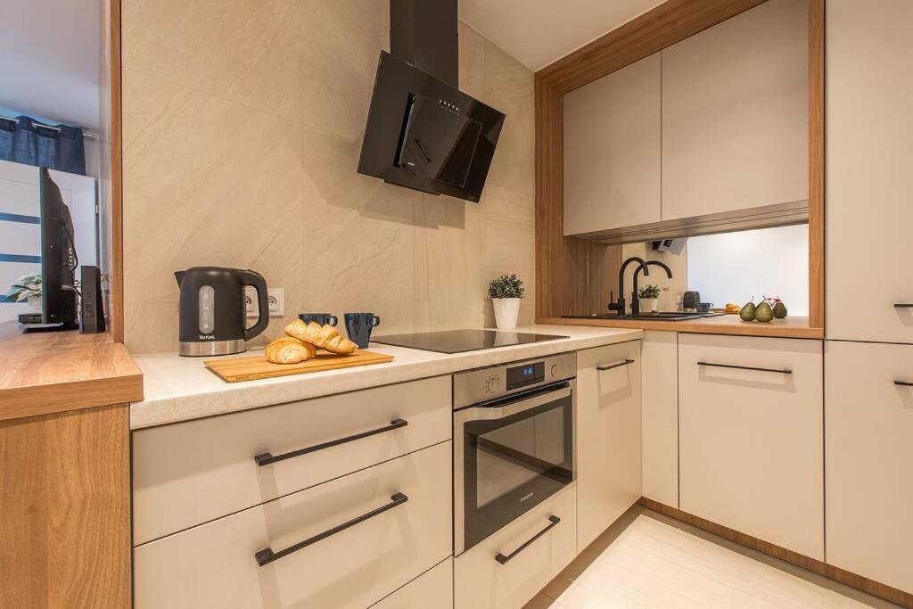 Rondo Onz P&O Serviced Apartments وارسو المظهر الخارجي الصورة