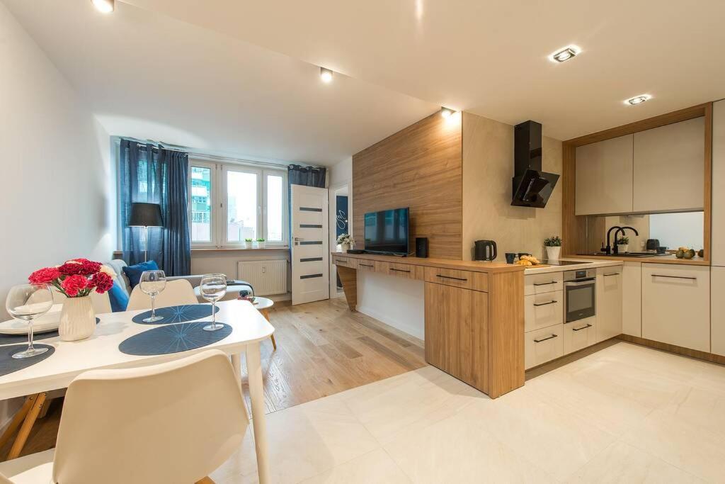 Rondo Onz P&O Serviced Apartments وارسو المظهر الخارجي الصورة